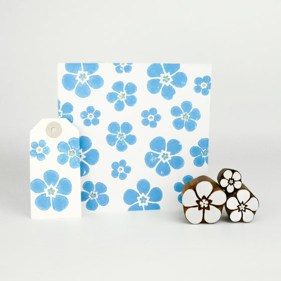 The Crafty Lass - Forget Me Not Flowers Set