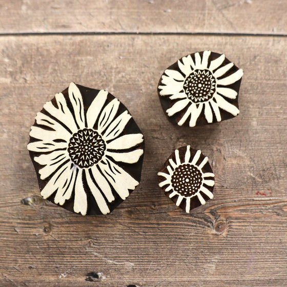 The Crafty Lass - Echinacea Daisy