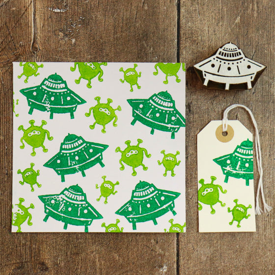 The Crafty Lass- Aliens