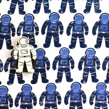  The Crafty Lass- Astronaut