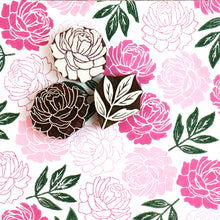  The Crafty Lass- Peony (Side-View)