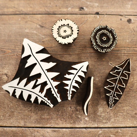The Crafty Lass - Dandelion Set