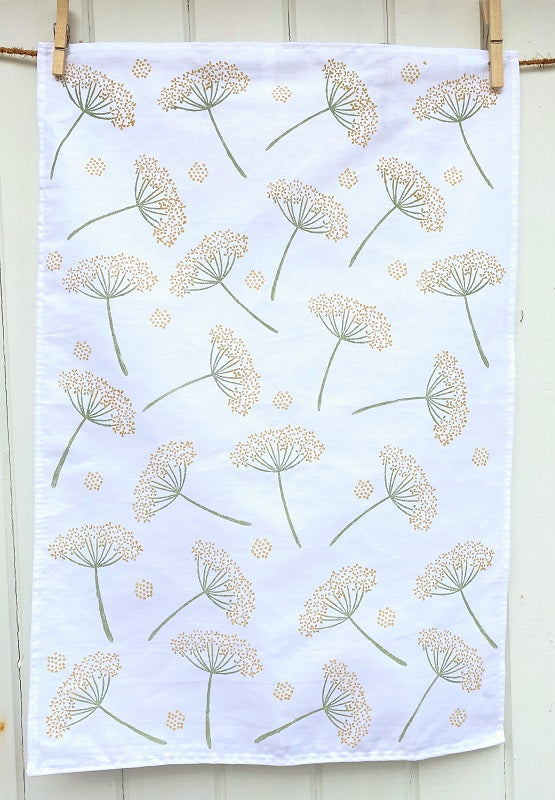 Block printed Tea Towel in a botanical cow parsley design