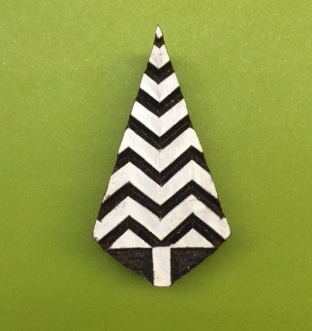 Large Zigzag Christmas Tree