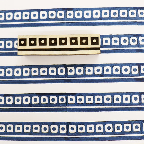 Square Patterned Border