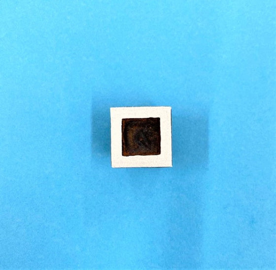Small Outline Square