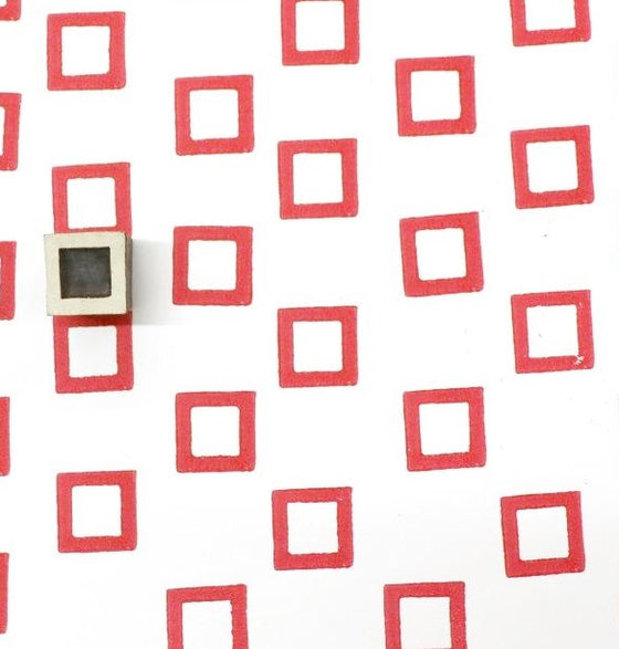 Small Outline Square