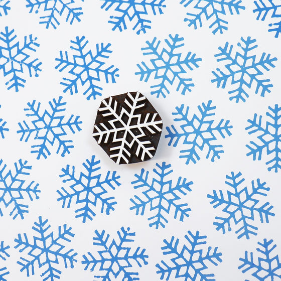 Medium Icy Snowflake