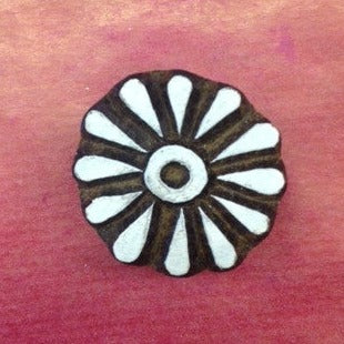 Indian Wooden Printing Block - Straight Petal Daisy
